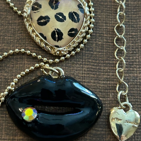 Betsey Johnson Heart and Lips Necklace - Picture 3 of 3